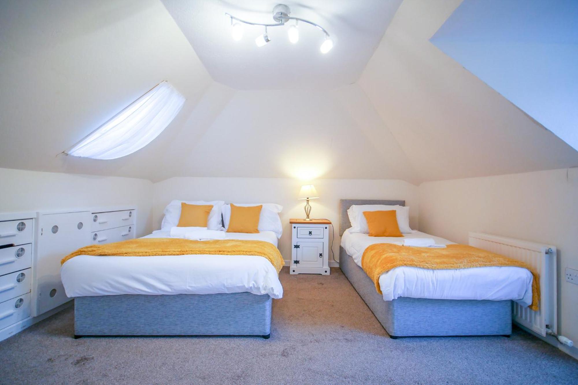 Lochlash 3 Bedroom House * Inverness